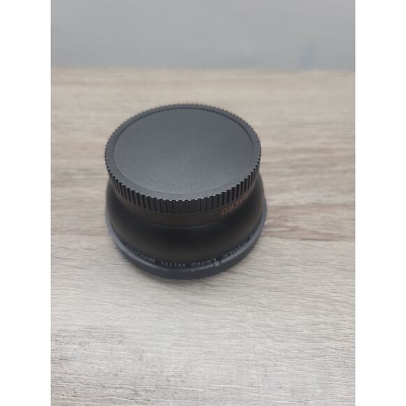 Digital Concepts 0.45x Professional Wide Angle Lens Macro High Definition 43mm - Picture 9 of 10